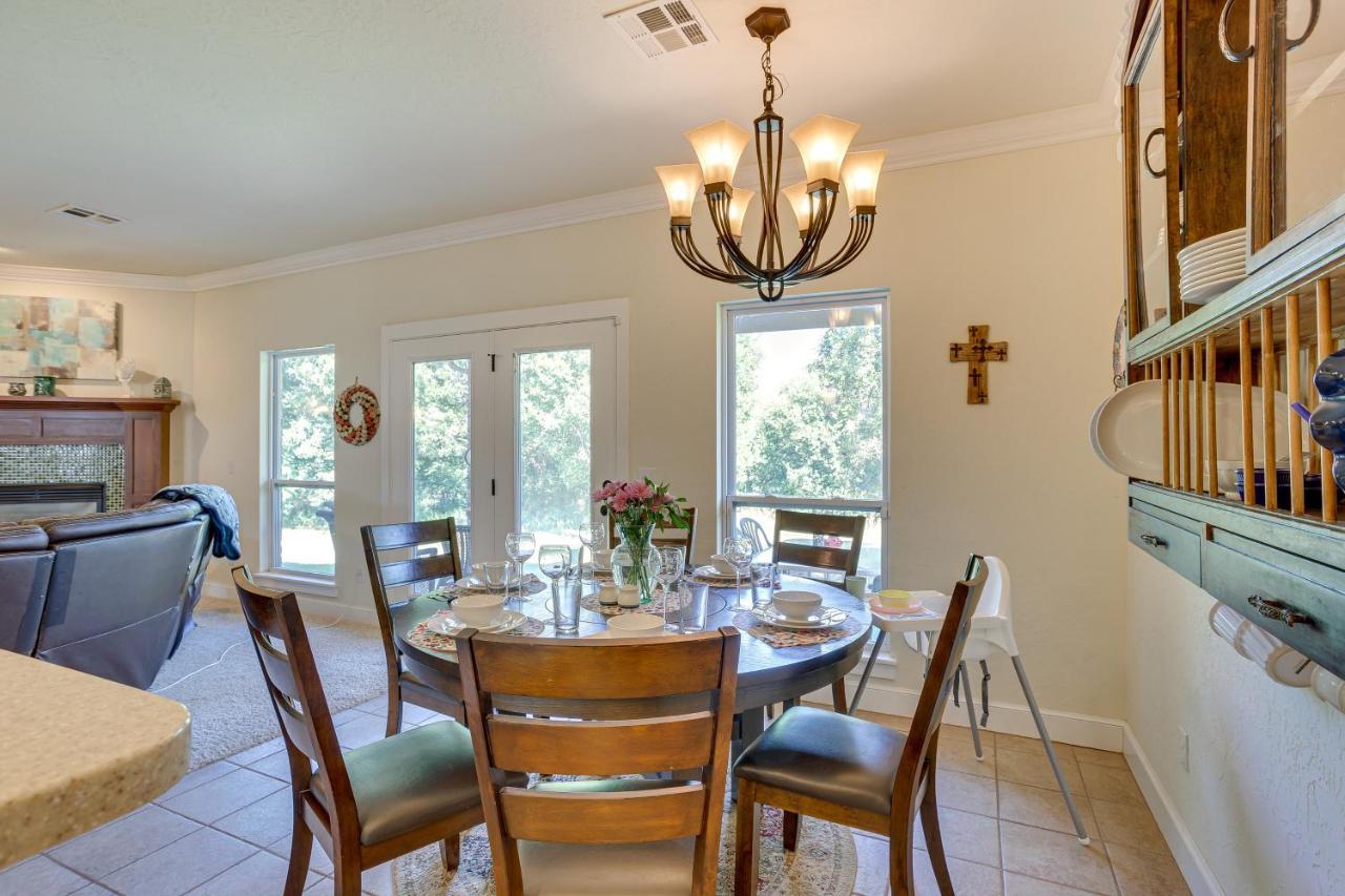 Quaint Noble Home 6 Mi To University Of Oklahoma! 诺曼 外观 照片